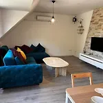 A&V Apartments Wunderschoene Rheinblick Wohnung Zum Entspannen Apt Ela