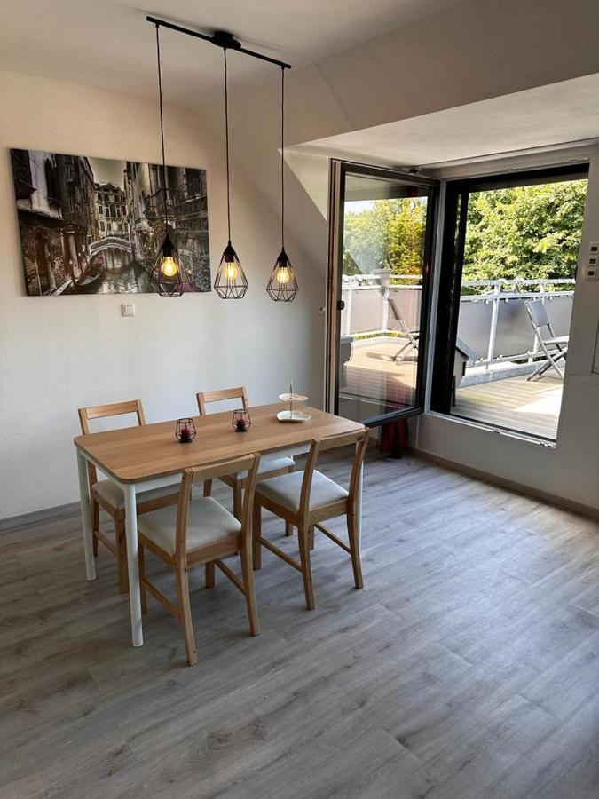 A&v Wunderschoene Rheinblick Zum Entspannen Ela Duisburg